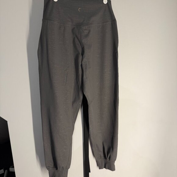 NWT - Steel Grey Messenger Joggers - Size L - Picture 2 of 9